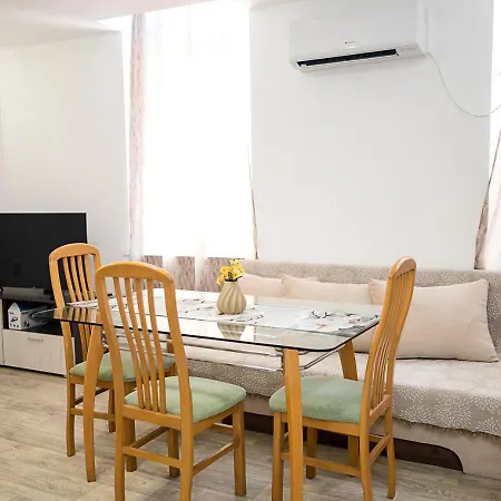 Apartmán On Maria Luiza Street - Cozy In By Flat Mаnаger *